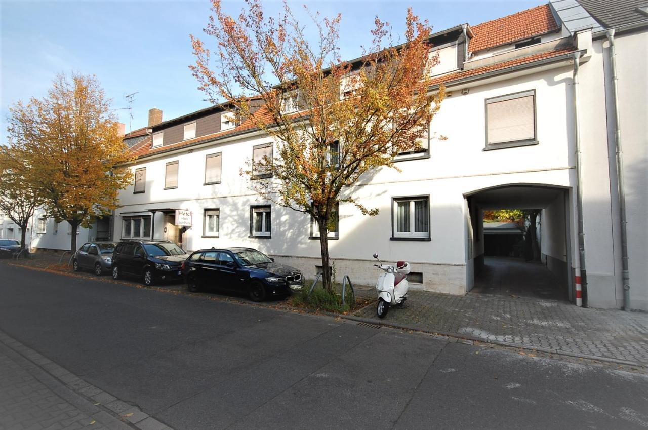 Hotel Haus Isenburg نيو ايسنبرغ المظهر الخارجي الصورة